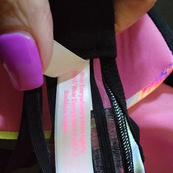 Victoria's Secret PINK T-shirt Bras. NWOT. - Picture 3 of 6